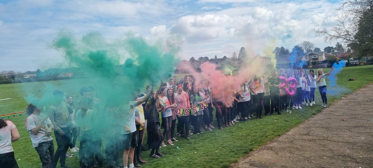 Great day celebrating our S6 leavers🎉 We have thoroughly enjoyed teaching these fantastic pupils and wish them the best of luck in their new adventures.