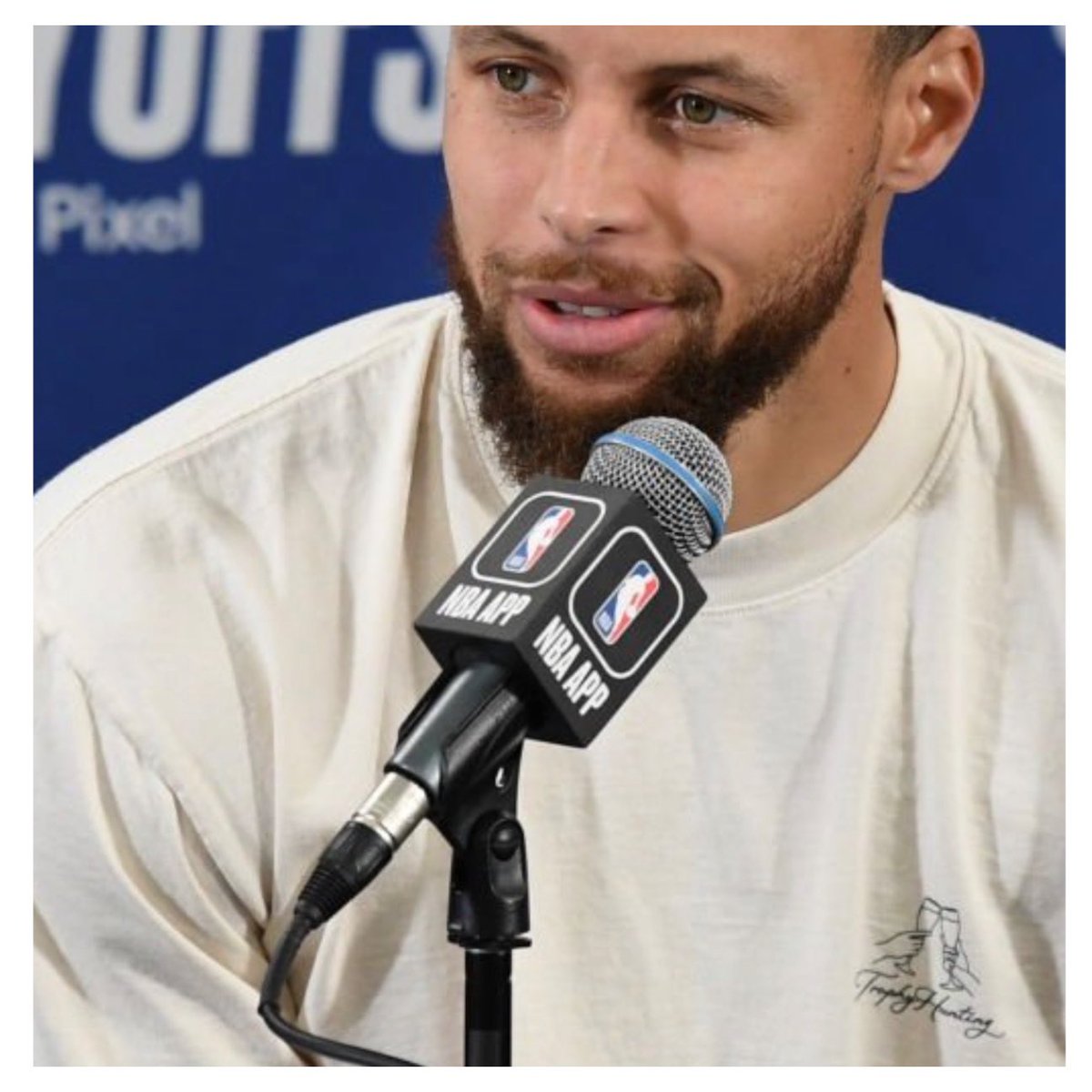 TrophyHunting_'s tweet photo. Get the look: Trophy Hunting “Salud Tee” and “World Peace” Chino Pant. As seen via #StephenCurry

Tee 🔗: https://t.co/StdDfipVS7

Pant 🔗: https://t.co/Ex2YdYucN0 https://t.co/zJKWjERz39