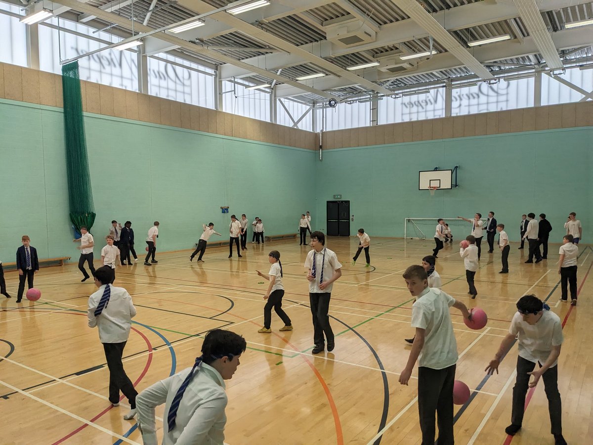 Miss_PerryDNA's tweet photo. What an amazing turn out for Friday club today! #dodgeball @nieperacademy https://t.co/ozjfKfacU2