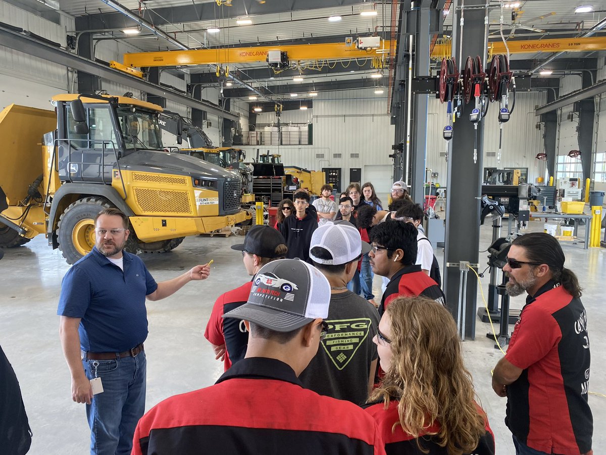 CHS_AutoTech tweet media