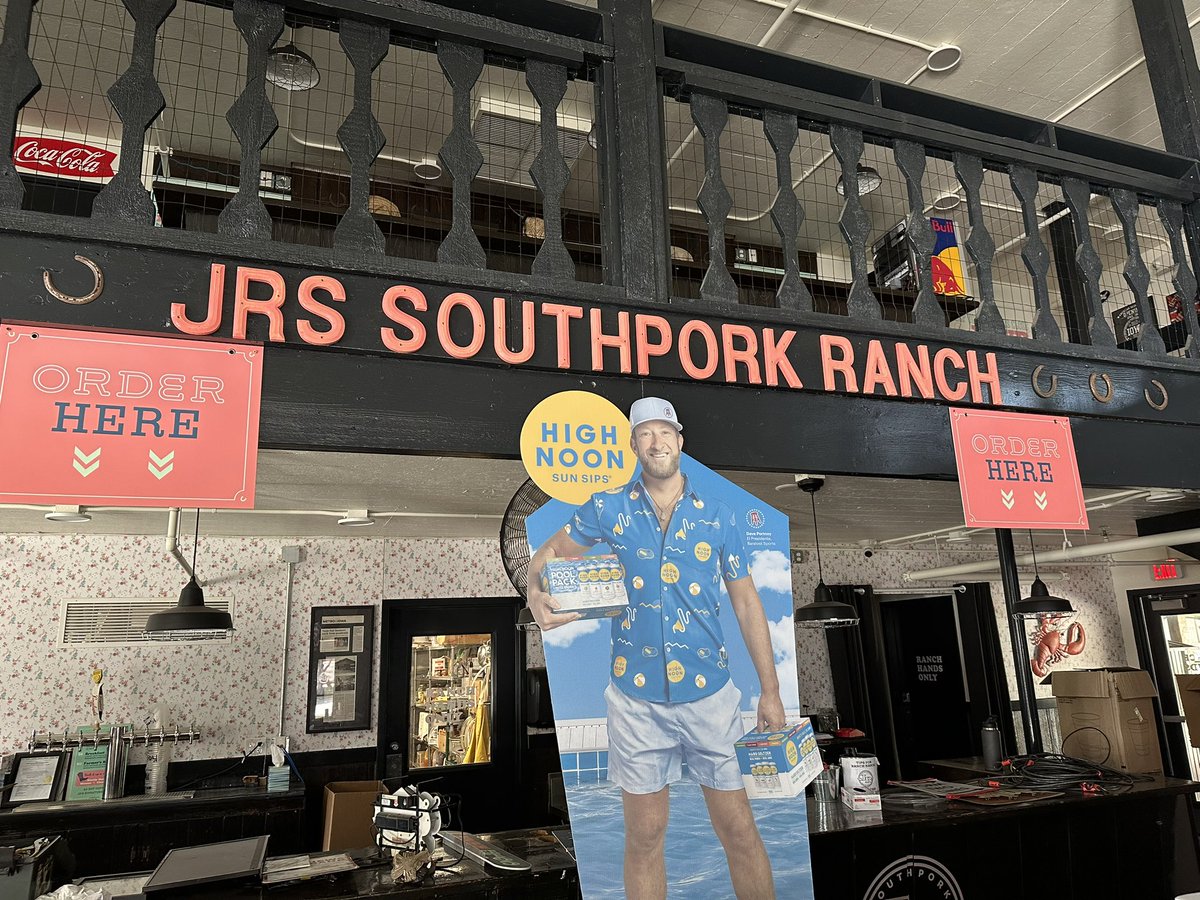 BRBaconFest's tweet photo. Howdy @stoolpresidente Come on out to the 15th Blue Ribbon Bacon Festival on May 12th & 13th at @JRsSouthPork Ranch! @highnoonsunsips will be on hand to wet your whistle! #OHBACON https://t.co/mQVab2RzcQ