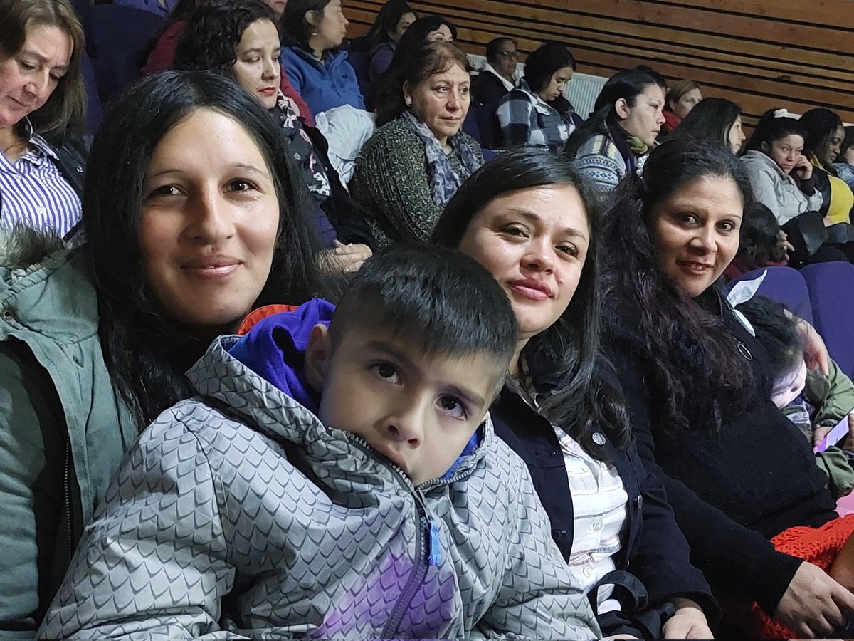 Seremi Mujer y Equidad de Género Los Ríos (@mmeg_losrios) on Twitter photo ¡Nuevas usuarias del Programa Jefas de Hogar lanzan versión 2023 en #LosLagos!
<a href="/SernamEGLosRios/">SernamEG Los Ríos</a> y <a href="/muniLosLagos/">Municipalidad de Los Lagos</a> en alianza ejecutan este programa que entrega prestaciones laborales a mujeres de la comuna. 🤗 <a href="/MinMujeryEG/">Ministerio de la Mujer y la Equidad de Género</a> les da la bienvenida a las nuevas 62 usuarias de este año. ¡Nuevas usuarias del Programa Jefas de Hogar lanzan versión 2023 en #LosLagos!
<a href="/SernamEGLosRios/">SernamEG Los Ríos</a> y <a href="/muniLosLagos/">Municipalidad de Los Lagos</a> en alianza ejecutan este programa que entrega prestaciones laborales a mujeres de la comuna. 🤗 <a href="/MinMujeryEG/">Ministerio de la Mujer y la Equidad de Género</a> les da la bienvenida a las nuevas 62 usuarias de este año.
