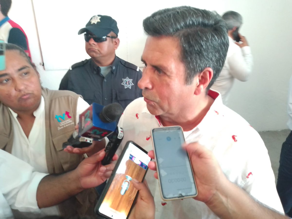 rumbonuevo's tweet image. Gildardo Lanestosa, titular de la @SOTOP_Tab, señaló que se invirtieron cerca de 30 millones de pesos en el mantenimiento por esta dependencia en el #ParqueTabasco, y que se requieren anualmente 30 millones para darle el servicio debido a estas instalaciones