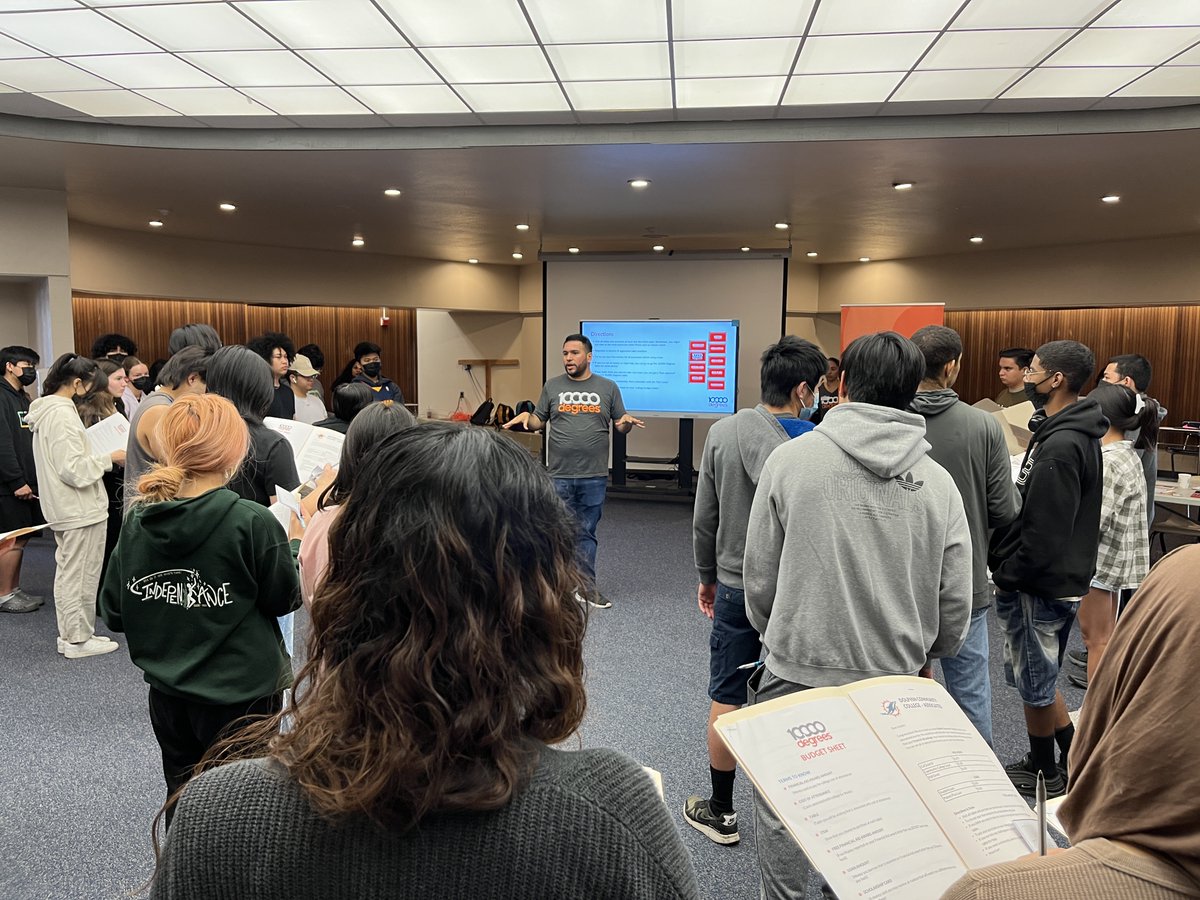 IndyAPED's tweet photo. IHS Students appearing on KGO-TV as they practice budgeting out their first future year of college with our 10,000 Degrees counseling partners.  Practical skills, practical wins. #Sixerpride #eastsidepride #ihscounseling https://t.co/PXGrJYIs77