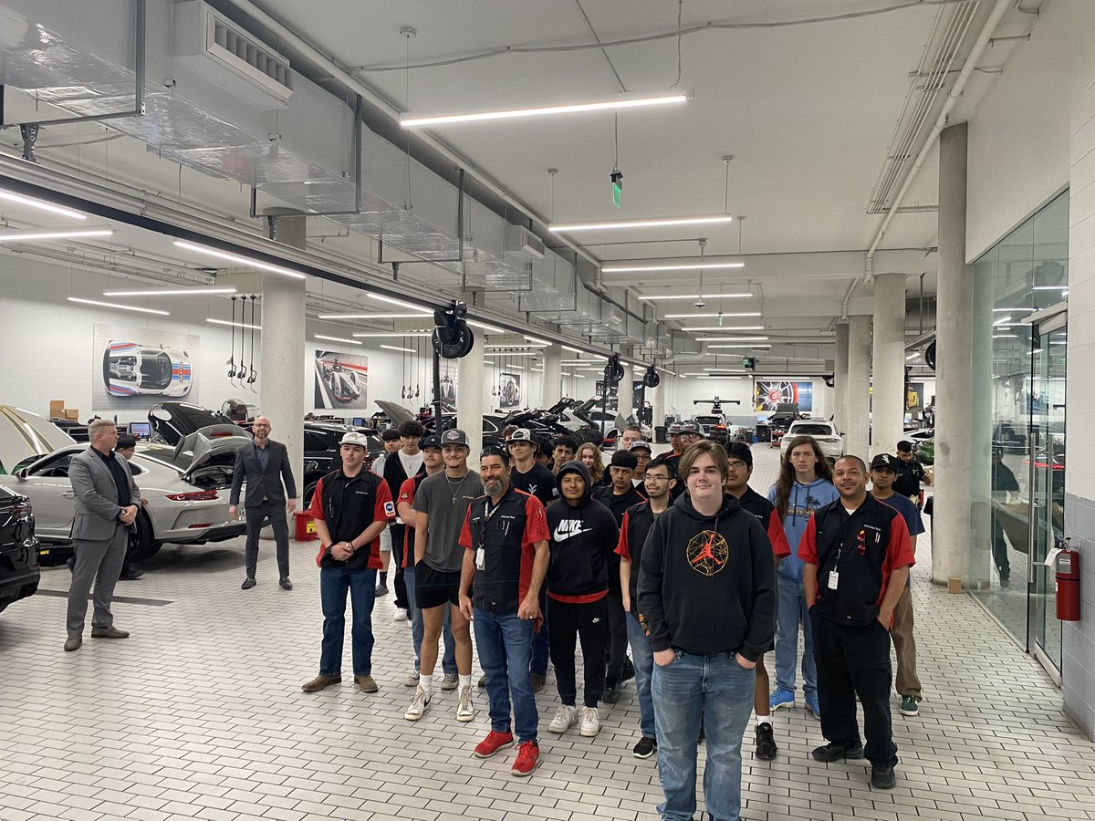 CHS_AutoTech tweet media