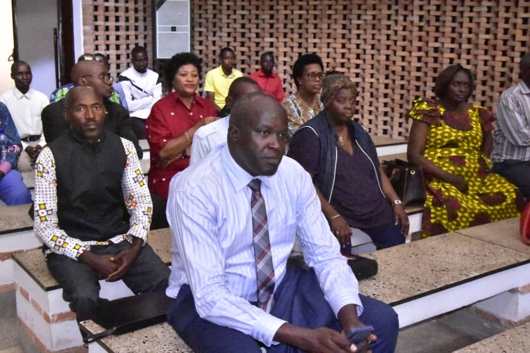 RTNBurundi's tweet photo. Après le pourvoi en cassation et annulation du ministère public, la Cour suprême, chambre de cassation vient de prononcer un arrêt qui casse et annule les jugements rendus par les Conseils de guerre de Bujumbura et Gitega, du 6 au 11 mai 1972. https://t.co/nnFiWyIcDg
