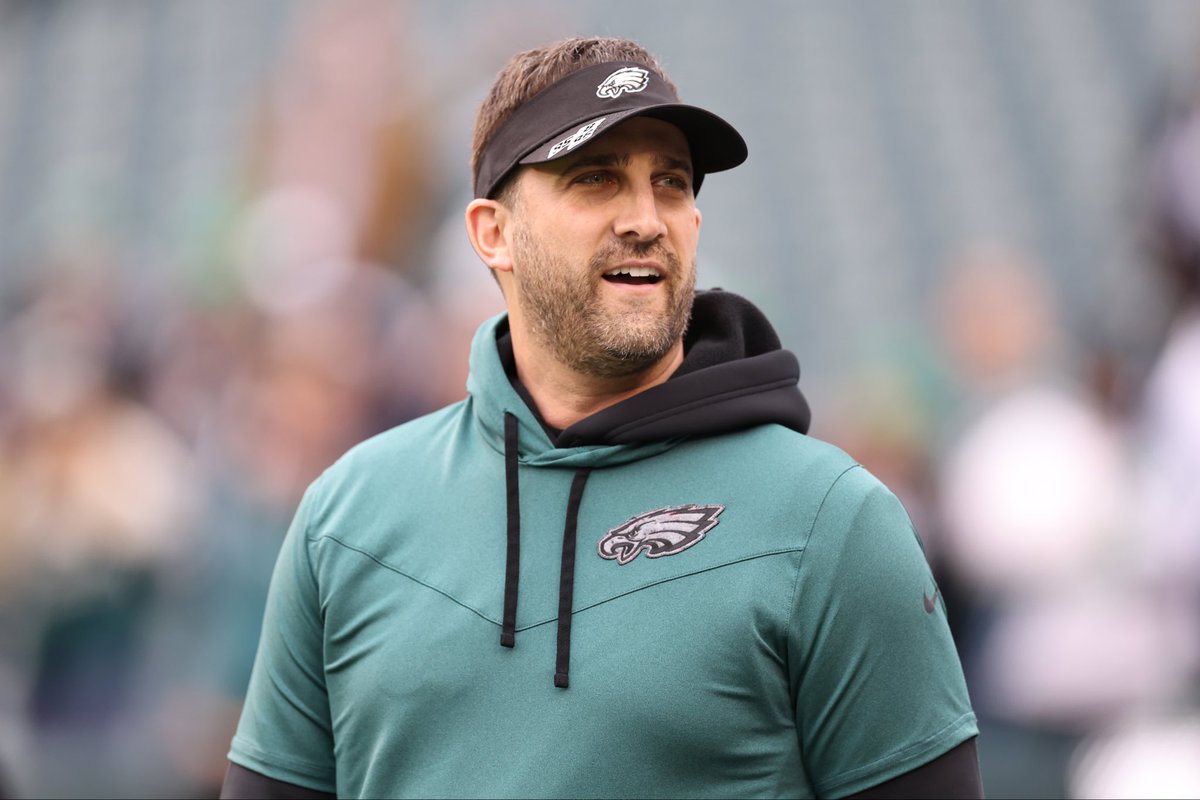 PHLEaglesNation's tweet photo. Reporters at the #Eagles facility say that Nick Sirianni pulled into the parking lot this morning, rolled down his window, and yelled “Go Dawgs” to them. 😂 https://t.co/pzMPE4JA4X