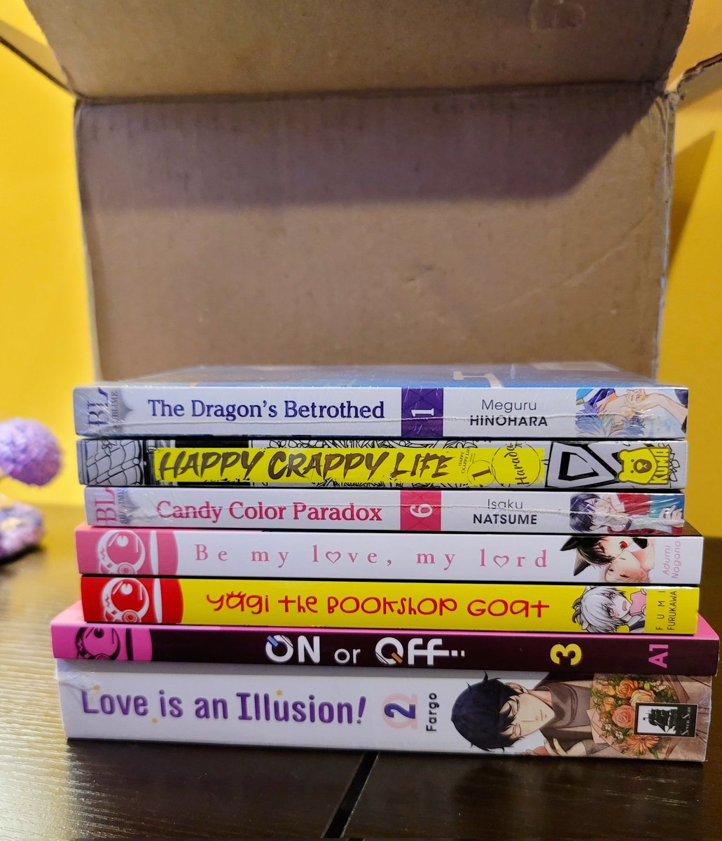 SimisCatattx's tweet photo. Omg finally!! The first half of my pre-orders shipped ๐ฉท๐ซถ๐ผ
Also, I am LOVING the cover for <Happy Crappy Life>???! A book jacket?!? So cool ๐ฉ
#bl #blmanhwa #blmanga #rightstuf #tokyopop #BLSublime https://t.co/VW8sPTX685