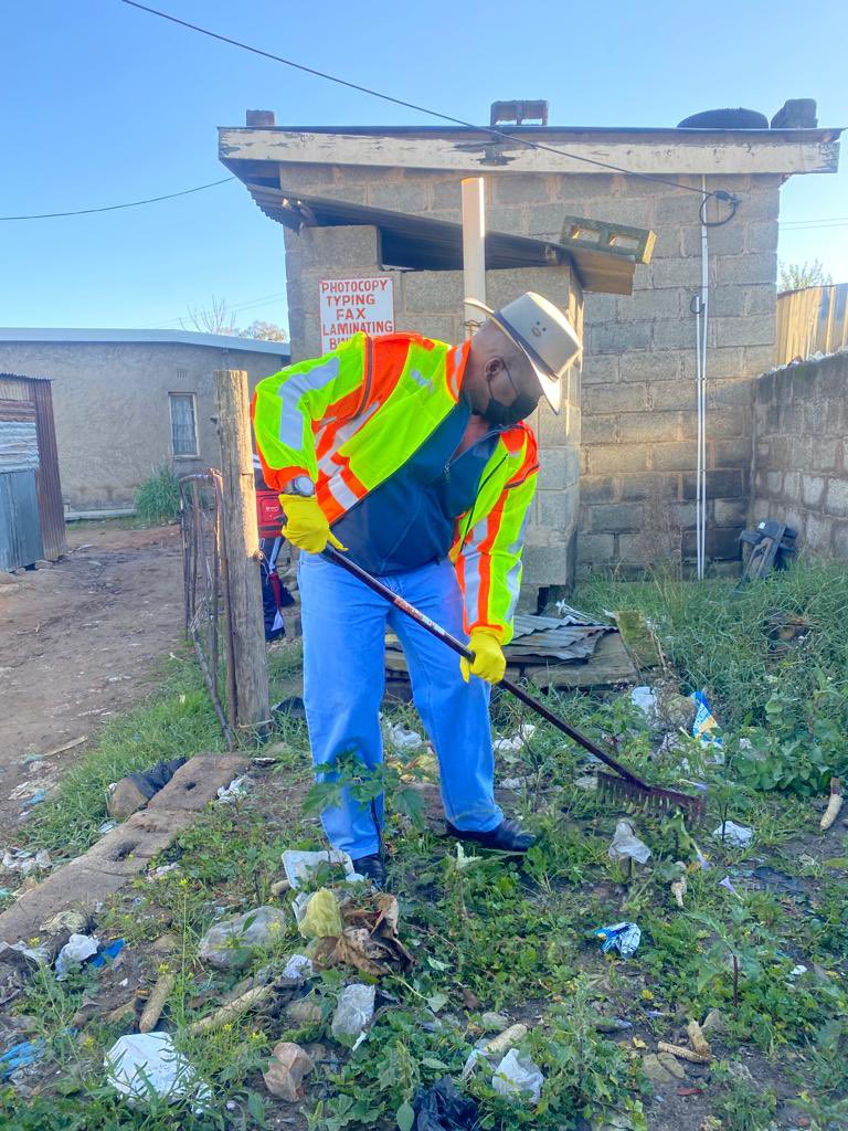 Rt. Hon. Sam Matekane tweet media