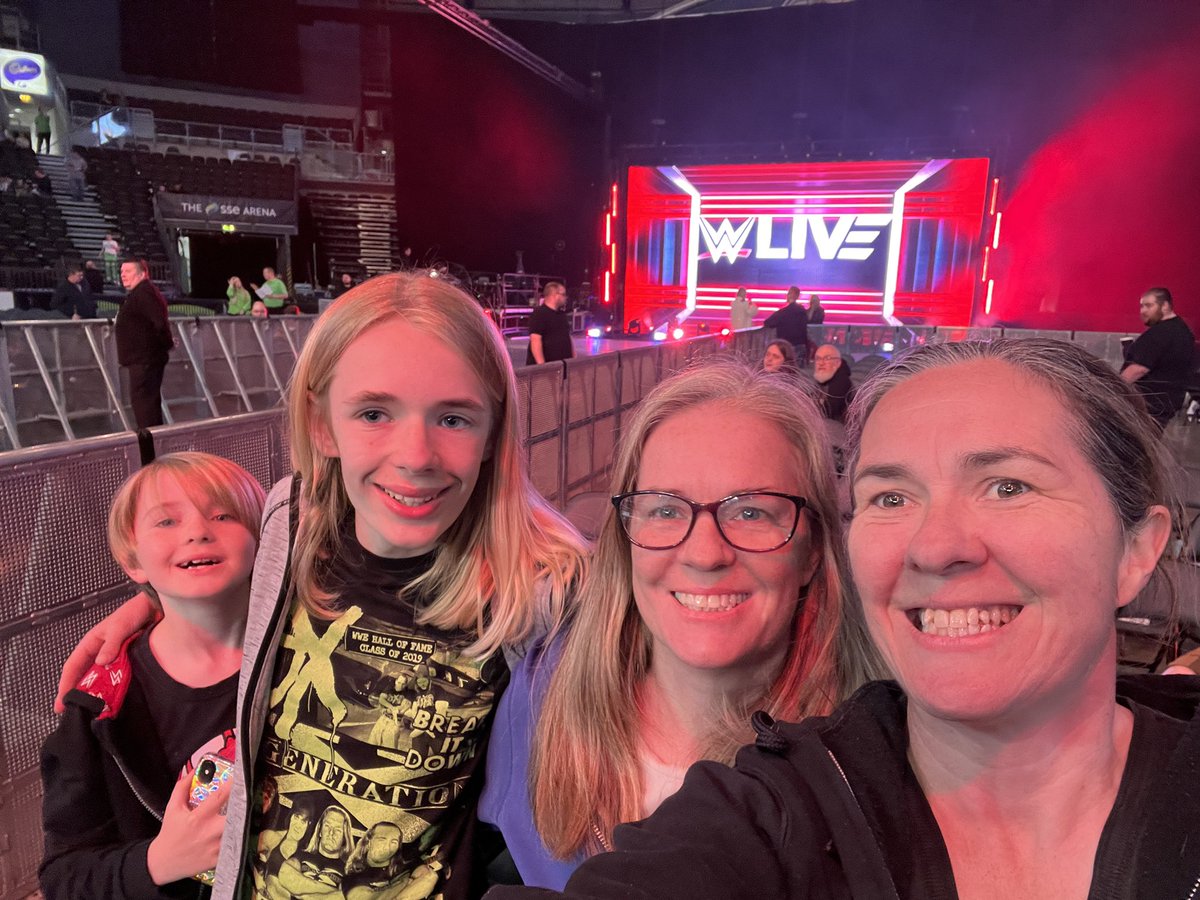 Elainegrange's tweet photo. Lets Goooooo  #WWEBelfast https://t.co/v4uiPaZr9T