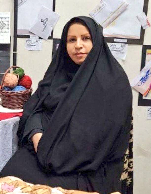 IranNewsAgency0's tweet photo. #قیام_نهایی
سرکار خانم ناهید سرایی عزیز درود بهتون. به لایوایران‌نیوز خبر رسید که شما بعنوان مدیر مدرسه مدرسه مهدیزاده مشهد قبل از حمله شیمیایی ساعت ۸خودش ودخترش مدرسه ترک کردید. یعنی از این ترور گسترده شیمیایی باخبر بودید. از طرفی پرونده قبلی شما در اوایل انقلاب مبنی بر لو دادن دانش‌آموزانی که در حیاط مدرسه شعار داده بودند و دستگیری بیش از ده دانش‌آموز هم روی میز است.
واقعا به این همه شرافت شما درود میفرستیم.
با تمام شدن مراحل لازم خیلی زود در محل سکونتتون به شما و خانواده گرامیتون سلام گرمی خواهیم کرد. منتظرمان باشید...
#انقلاب_ملی_ایران
#ترور_شیمیایی
#بجنگ_تا_بجنگیم