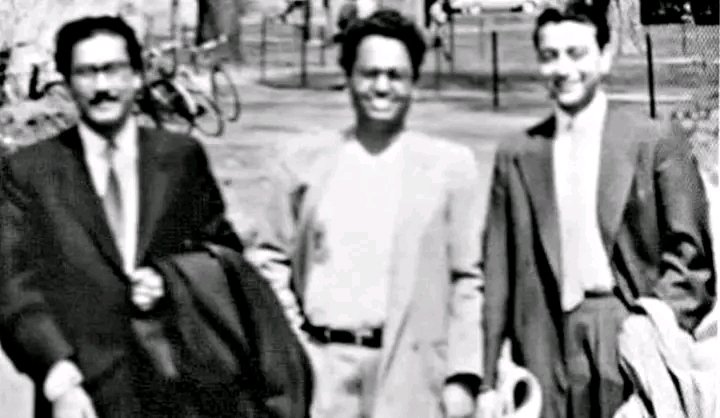 HistoryOfBangla's tweet photo. (From left) Awami League leader Sheikh Mujibur Rahman, Professor Munir Chowdhury and writer Md Motiul Islam to participate in the 'International Visitor Leadership Program' at Harvard University in the United States.

Time: 1958 AD. https://t.co/VFx3ozzED5
