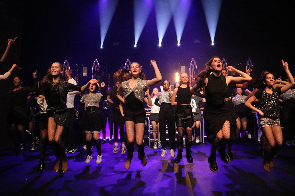 Dance at Townley Grammar tweet media