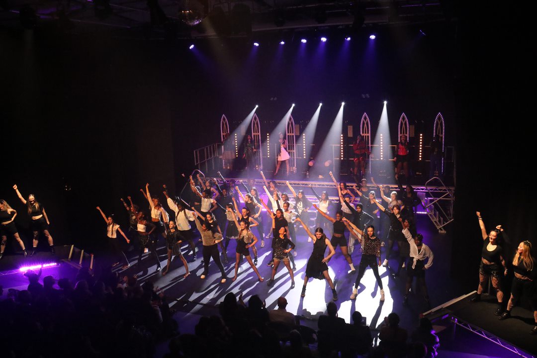 Every day is dancing day at @TownleyGrammar, but today, in particular, we wish everyone a happy #InternationalDanceDay!