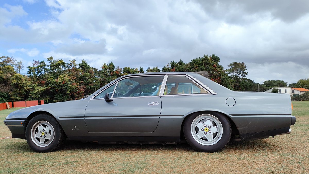 JouMike's tweet photo. #Biarritz 2022 #Ferrari412 #FerrariFriday #classiccar https://t.co/xZMUyfvhU6