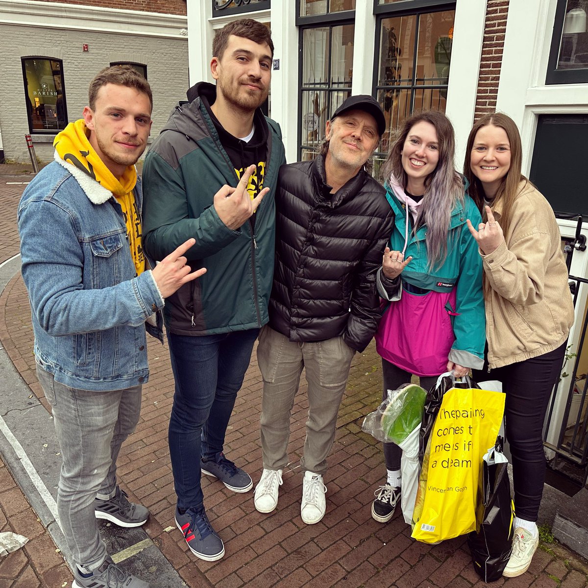 When you meet LARS FUCKING ULRICH on the streets of Dam 😵🤘🏻😍 such a lovely dude who took the time to talk to us and thank us for being fans, thank YOU ❤️

<a href="/Metallica/">Metallica</a> <a href="/larsulrich/">Lars Ulrich</a> #M72 #M72Amsterdam #M72WorldTour