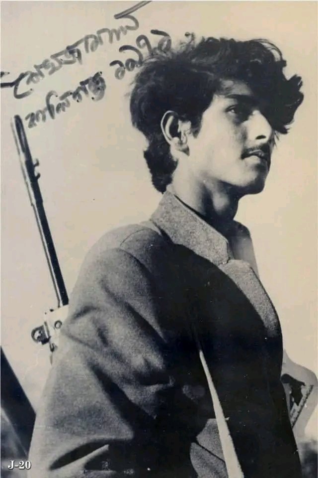 HistoryOfBangla's tweet photo. Happy birthday, Sheikh Jamal. Today is the 69th birth anniversary of freedom fighter Sheikh Jamal, the youngest son of Bangabandhu Sheikh Mujibur Rahman.

In the picture - 17-year-old freedom fighter Sheikh Jamal in Kaliganj, Satkhira in 1971. https://t.co/ASDv94LhHV