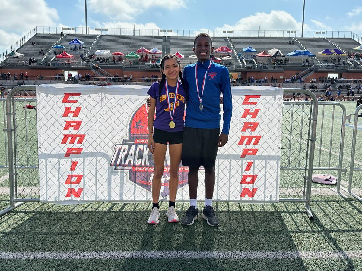 SAISD Athletes State Bound!! 🎉🏆
Brackenridge’s Melody Espinosa finished 1st at Regionals in 3200M - 11:03 PRJefferson’s Henok Hagos placed 2nd at Regionals in 3200M - 9:18 PR