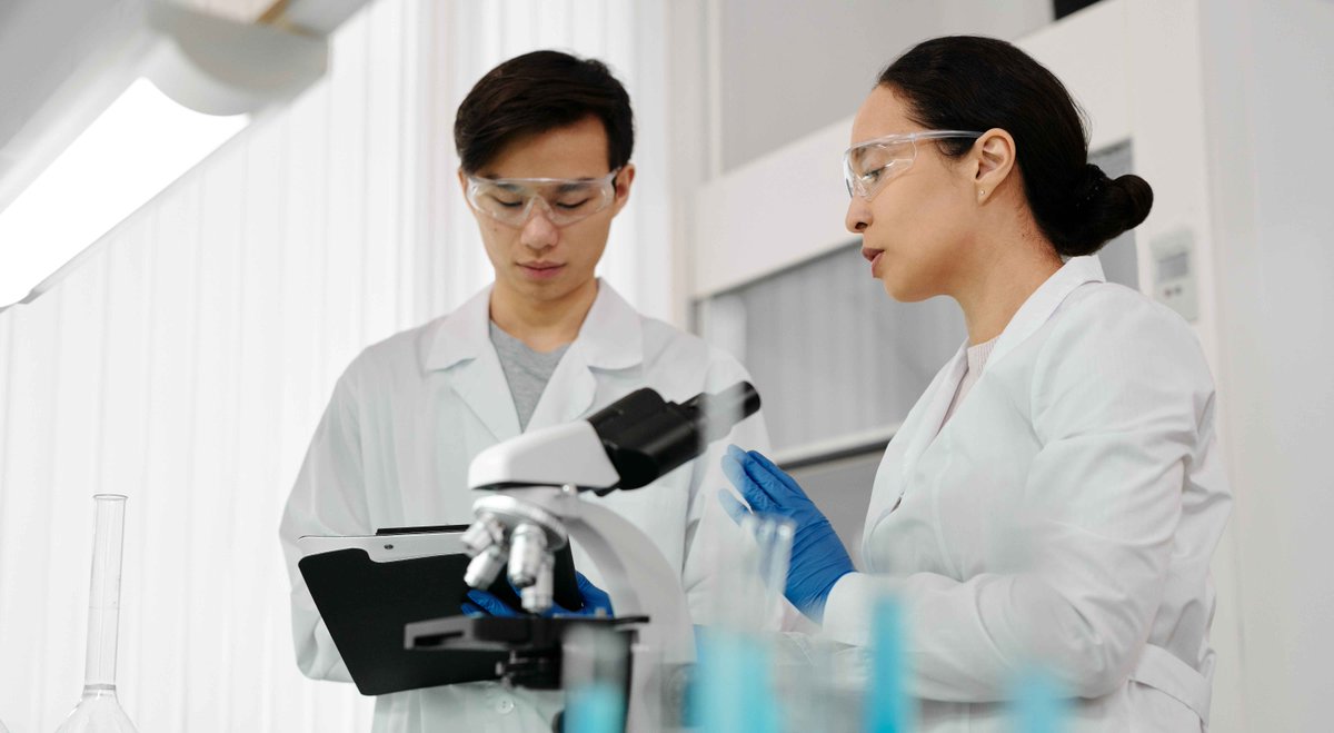 michaelfcooper's tweet image. There are 3 essential design considerations for creating collaboration in a scientific work environment. 

Curious? Download our considerations here: ow.ly/OHBn50NPIHY

#HEDadvances #labplanning #scientificworkplace #design