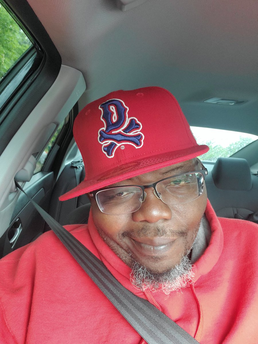 Dank1TheVandal's tweet photo. What's up y'all? Kickin it in this "vintage" Dissizit joint from the man OG Slick and adopedistribution. What are you rockin today? @OG_Slick1
#Day31ofEveryday #NoSidepatchChallenge #Dissizit #OG_SLICK1 #customhat #AccessibleExcellence #NOSIDEPATCHGANG https://t.co/rWxPbLjxFc