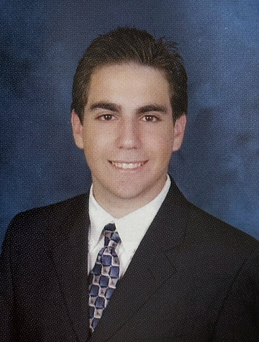 JScapaPathMD's tweet photo. Won the “Most likely to work in a lab” yearbook superlatives contest for submitting this dashing photo from 2007. I guess I have that pathologist look back in high school. 😂 #labweek #savedbythelab #blastfromthepast https://t.co/2ZjBU0iCWL