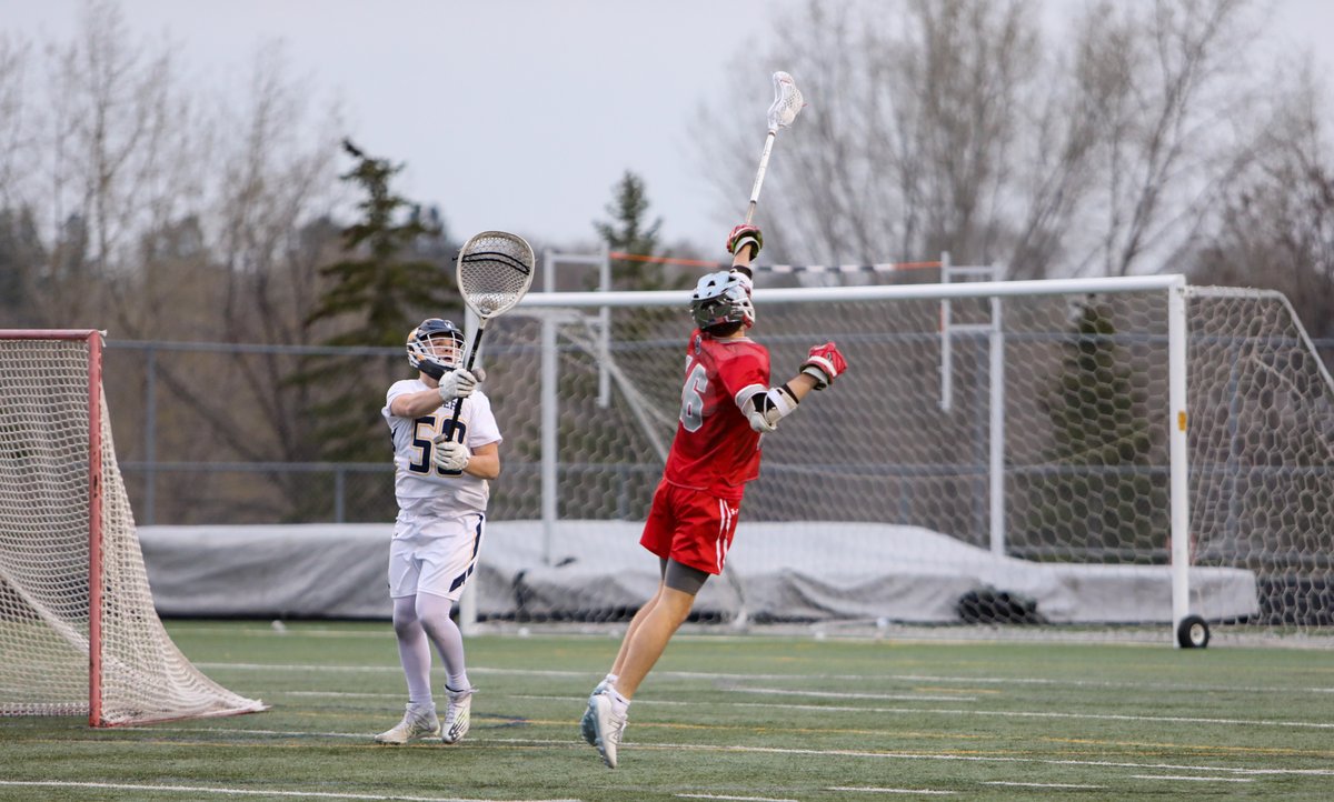 LaxPlayground's tweet photo. New uniforms and helmets for @BSMBoysLax but a similar result over @LakersLax 

📷: @mnlaxhub https://t.co/OeqM5Q3gRC