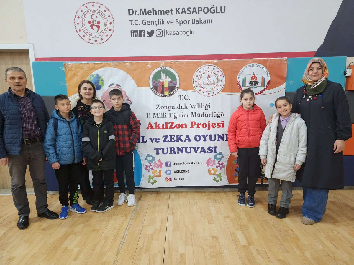 Devrek_100's tweet photo. Zonguldak İl Milli Eğitim Müdürlüğünce düzenlenen Akıl ve Zeka Oyunları İl yarışmalarında öğrencimiz Evrim Duru KAVŞUR "Equilibrio" oyununda 3. olmuştur. Öğrencimizi, emeği geçen tüm öğretmenlerimizi ve öğrencimizin ailesini kutlar öğrencimizin başarılarının devamını dileriz. https://t.co/aXbMdrUYcP