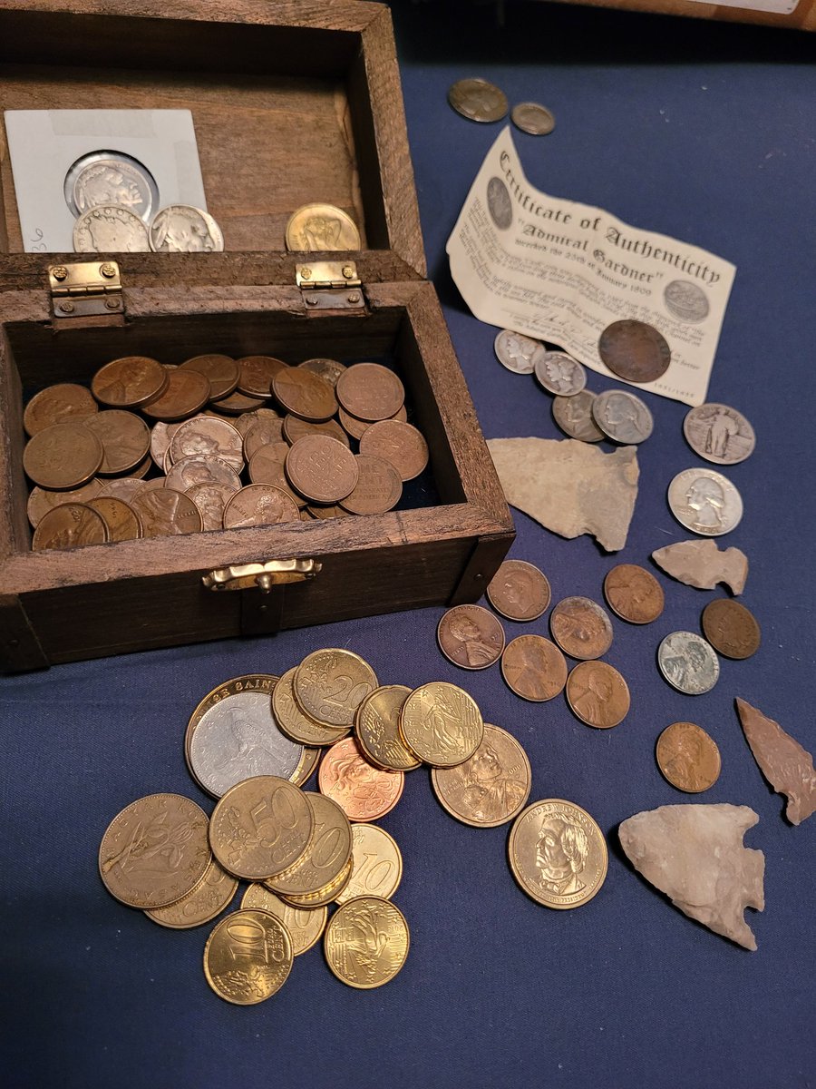 A good friend at work retired recently and is downsizing his living space. He said he had a box to give me but didn't say what was in it. Found this in my driver seat today. Wow! #Saturdaynightcoinshow it's been a while since I've had anything to share!