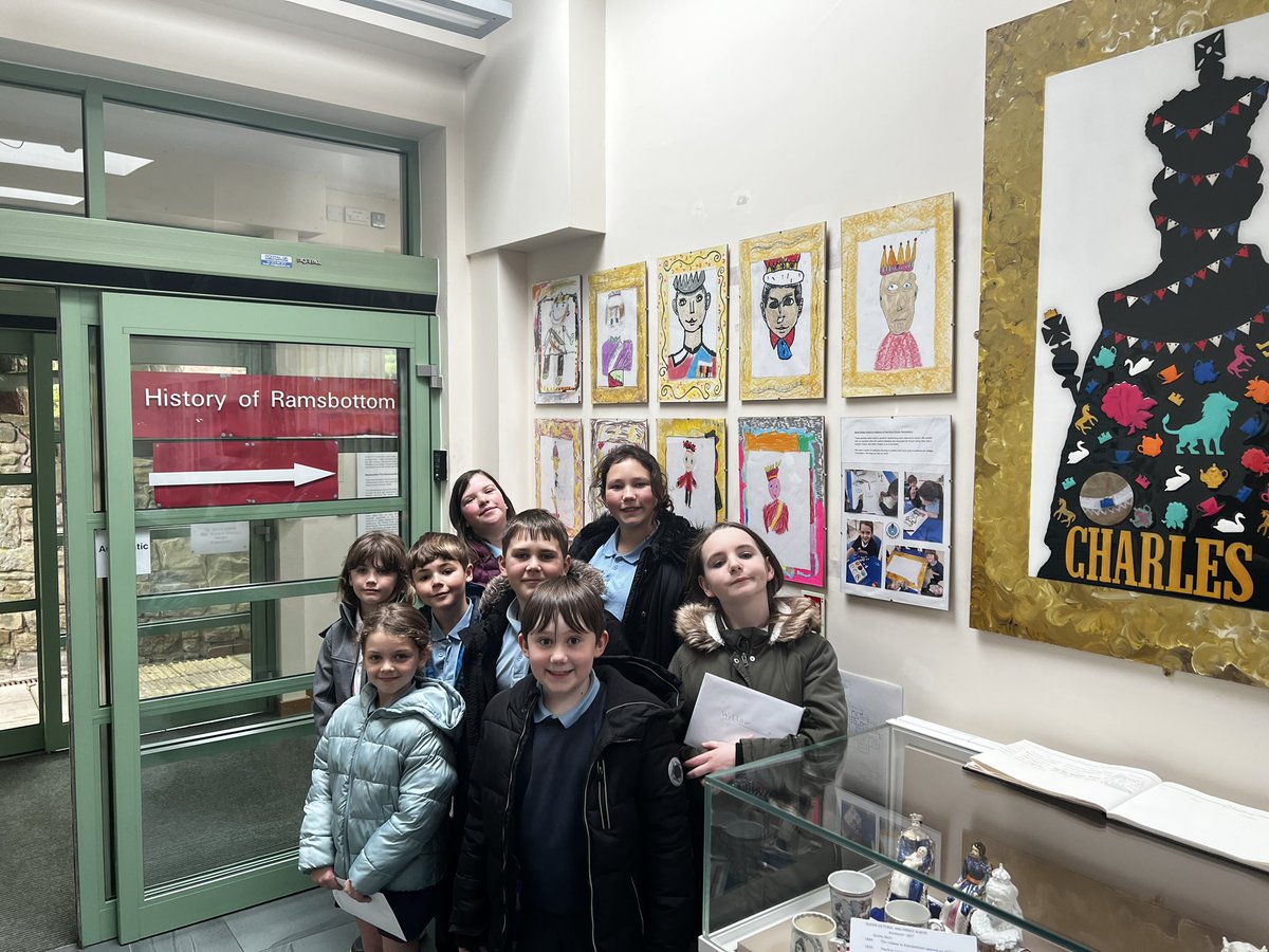 PeelBrowSchool's tweet photo. We’ve are so proud of our artists from across the school. They have worked with @LizTresinart and The Ramsbottom Heritage Society on an exhibition which is in the library. We visited today to see their work on full display. #happy #proud #successful #challenged https://t.co/wp8pFxAIDx