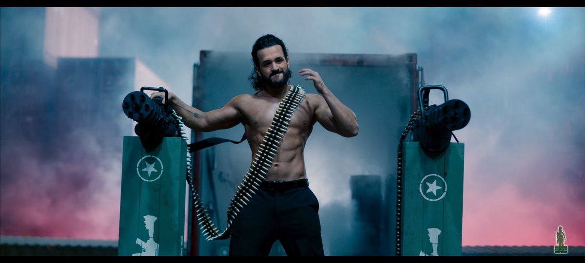 MovieUpdates45's tweet image. #Agent
From an USA fan:- Me Iyyagaru Dengi Dengi Vadalaru...Anagane..Nalo nake telina Happiness 💥💥💥 Interval Iytee Unexpected... Billets Rain...Haa Body..Ha swag Angane... inkaaa Picheeee Yekksindi..🔥🔥
Na show 7:30am Varaku bathiki vunte chalu 🙏
#AgentReview #AgentTrailer