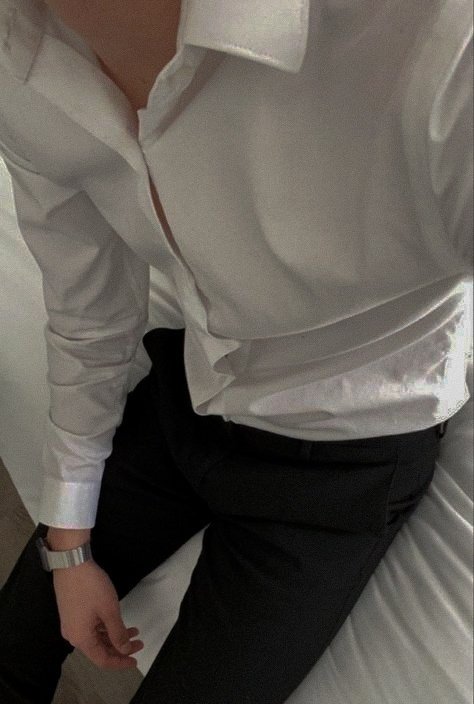 ⠀ ⠀ ⠀ ⠀ 𝗪͟𝗼𝗿𝗸.
⠀ ⠀ ⠀ ⠀