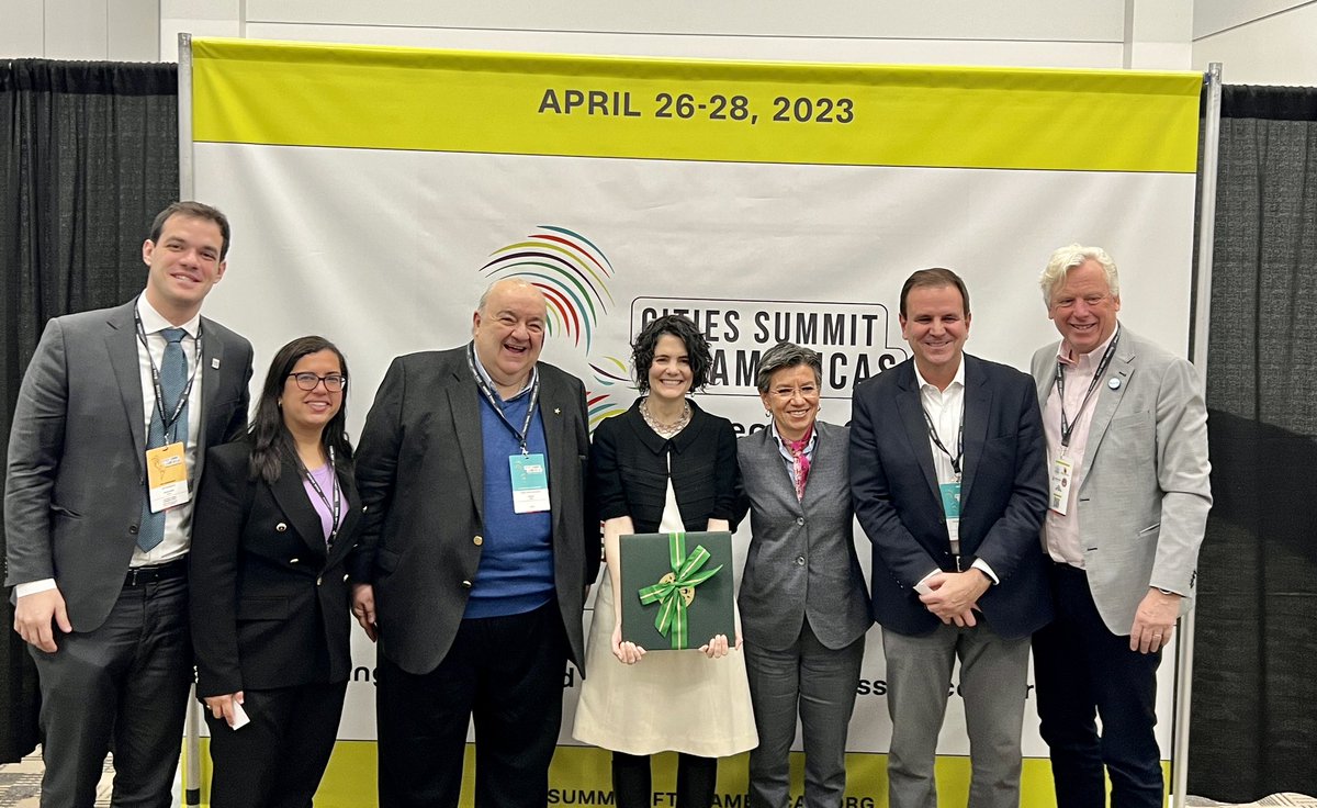 Today, I had the pleasure of meeting with Mayor <a href="/RafaelGreca/">Rafael Greca</a>, Mayor <a href="/ClaudiaLopez/">Claudia López Hernández</a> &amp; Mayor <a href="/eduardopaes/">Eduardo Paes</a> from the <a href="/c40cities/">C40 Cities</a> network at #CitiesSummit. Together we discussed how cities across the region can collaborate with national governments to accelerate #ClimateAction.