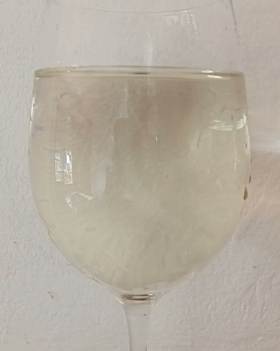 El_Huno's tweet photo. El agua en la Ciudad de Minas es masticable y la turbidez es como la situación de este gobierno con el caso Astesiano. https://t.co/1z6DN1fEMM