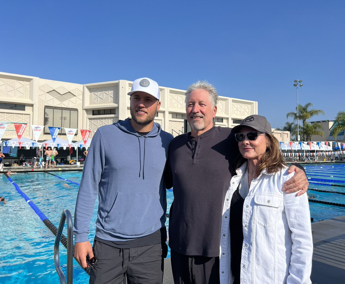 Matthew Stafford of the LA Rams is here at USMS Spring Nationals lap-counting &amp; cheering for his father, John Stafford! Yesterday, John became the USMS short course national champion in the 1000 freestyle. Congratulation, John! 

<a href="/matt_stafford9/">Matthew Stafford</a>, <a href="/RamsNFL/">Los Angeles Rams</a> #mastersswimming,