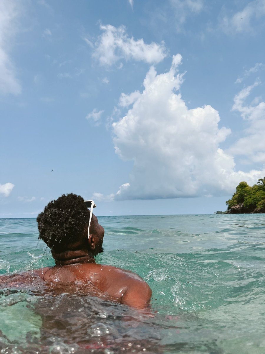 rvbertizen's tweet photo. This is why you should visit São Tomé 🇸🇹 in 2023…. 

1. It’s the cheapest vacation you can get outside of Ghana. Hear me out in the thread 🧵 https://t.co/DTGVrboMa5