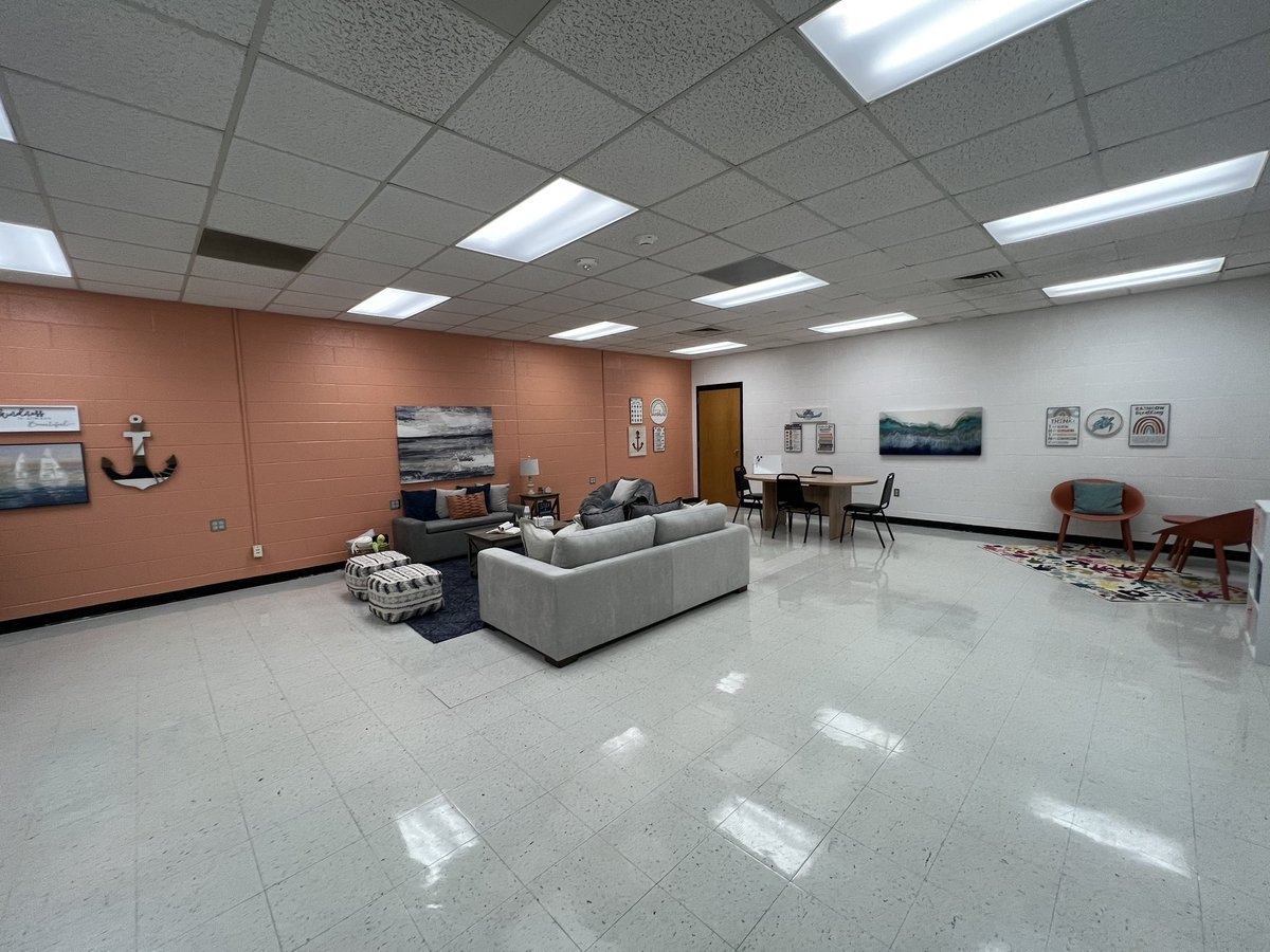 LytleISDFinance's tweet photo. Fun Fact Friday- We are excited to share how the district utilized ESSER funds to establish The Anchor Wellness Center which provides mental health services for our k-12 students. #MentalHealthAwareness #capturingkidshearts
#lytleisd https://t.co/M6IKg72Vsg