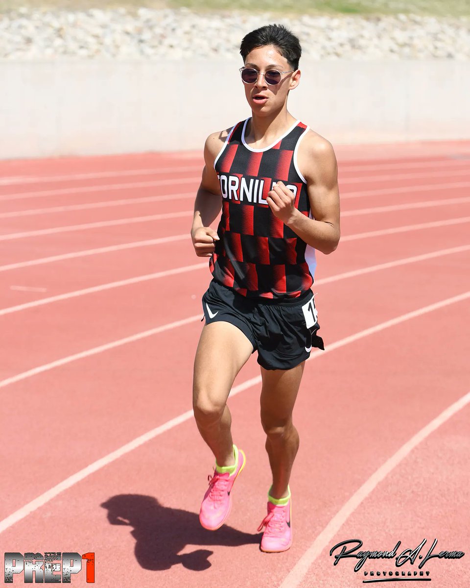 Congratulations to @TISDAthletics's @DanielR16891751 Romero for placing 2nd at the Region 1-3A Championship in 9:37.48 to advance to the State Championship! #elpasorunners
