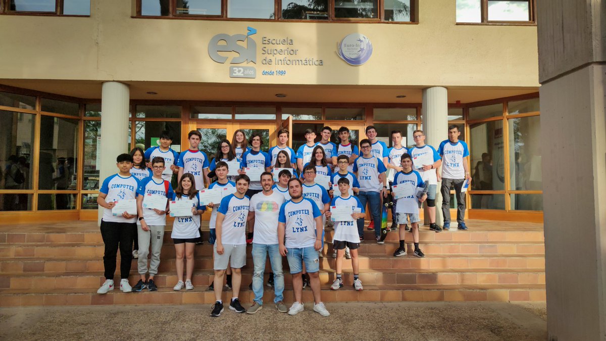 esiuclm's tweet photo. 🔚 Cerramos abril con la finalización de la II Edición del Taller de #Programación con #Minecraft para #Preuniversitarios
💻 Esperamos que hayáis disfrutado de la experiencia y os sintáis motivados/as a seguir explorando el apasionante mundo de la programación
🚀 No olvidéis que sois protagonistas del futuro que está por venir 👩💻👨💻