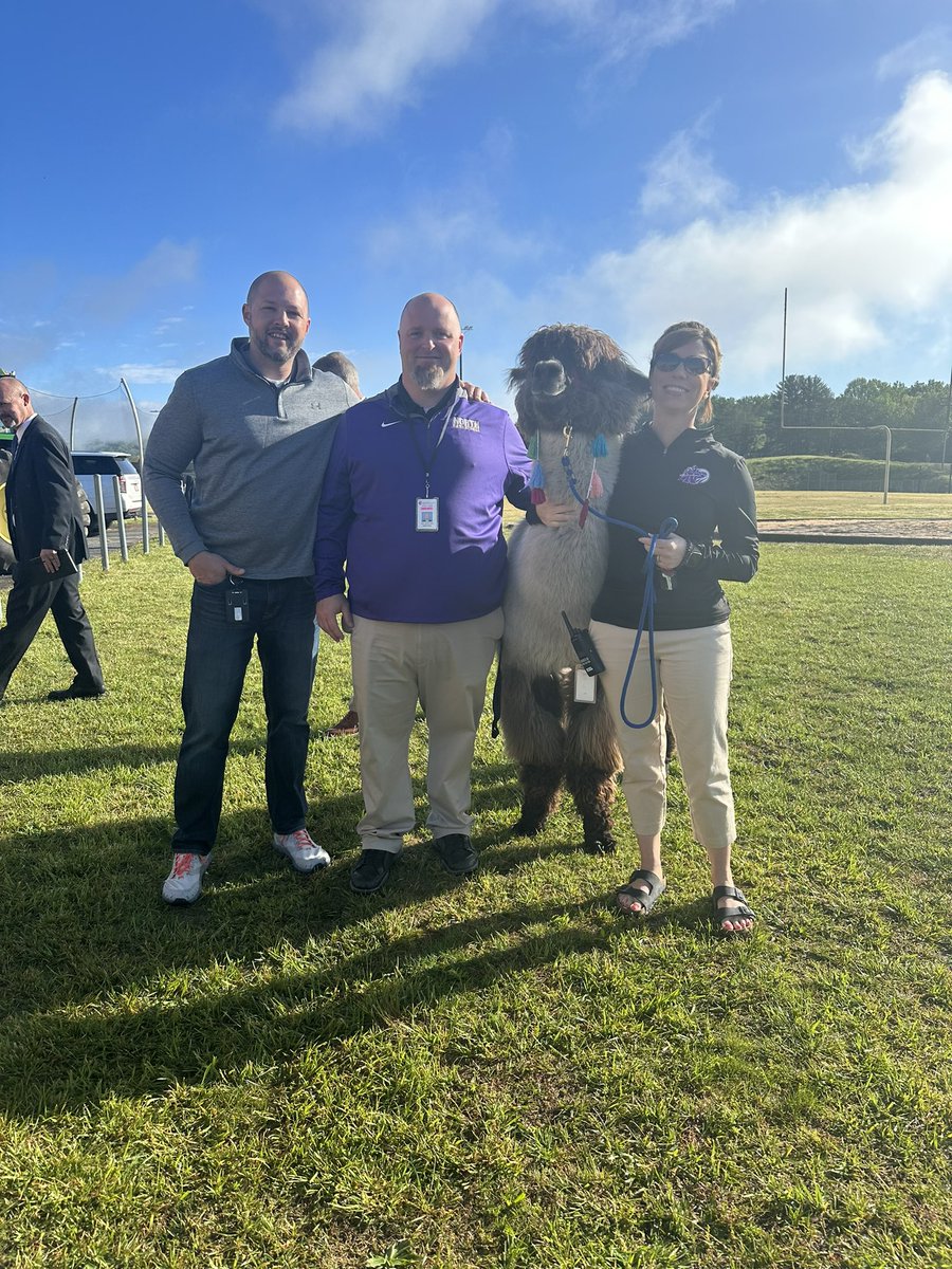 NH_knights's tweet photo. North FFA students put on a AG day for the elementary schools in our district. North students also participated. #KnightNation https://t.co/yibEakO6Nh