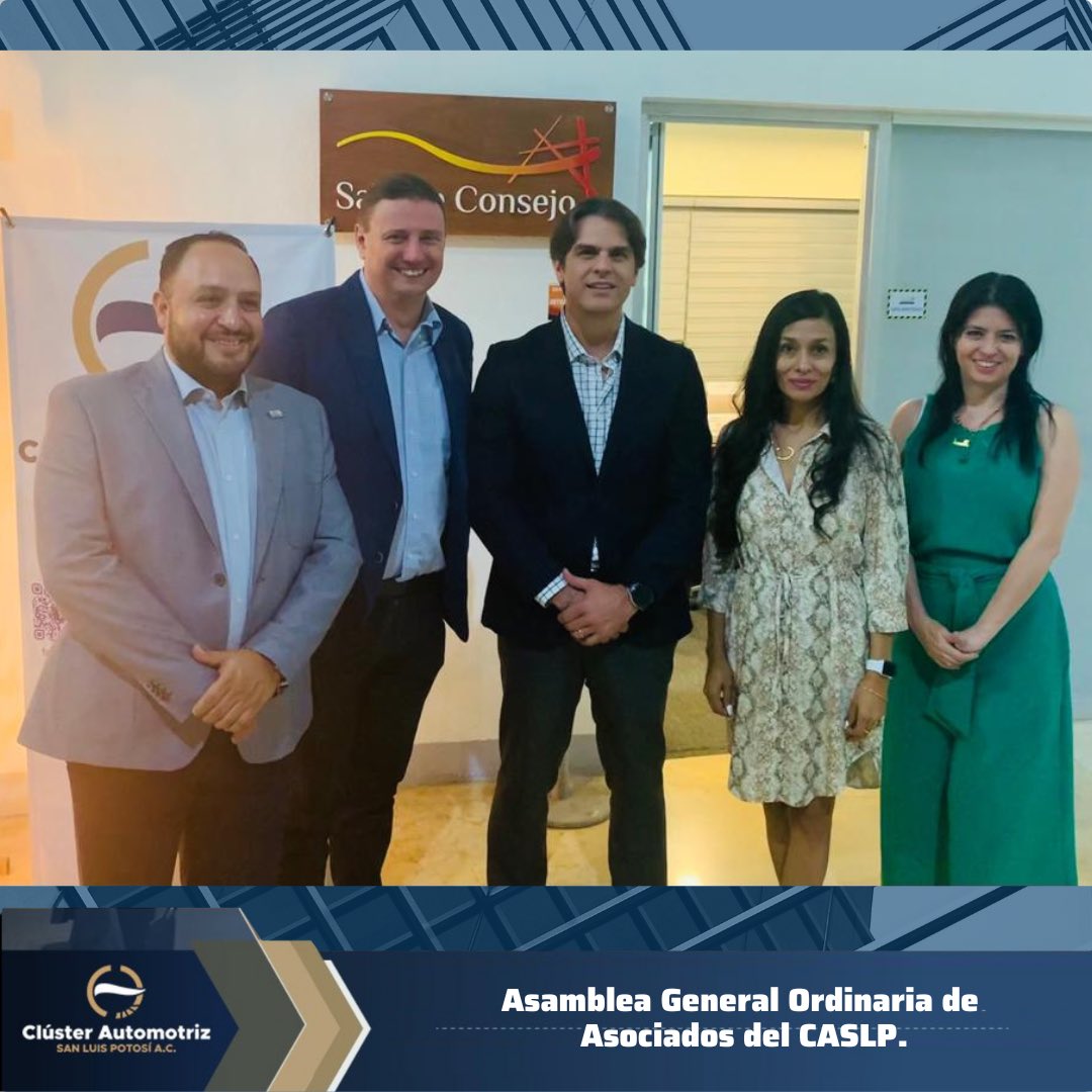 CAutomotrizSLP's tweet photo. #ELCLÚSTER Automotriz presentó su Informe Anual 2022 ante el Secretario de Desarrollo Económico @jc_valladares y Miembros de la asamblea, #CASLP y @sedecoslp refrendan su compromiso de trabajo con el sector automotriz del estado. https://t.co/UNfTa6DTEq