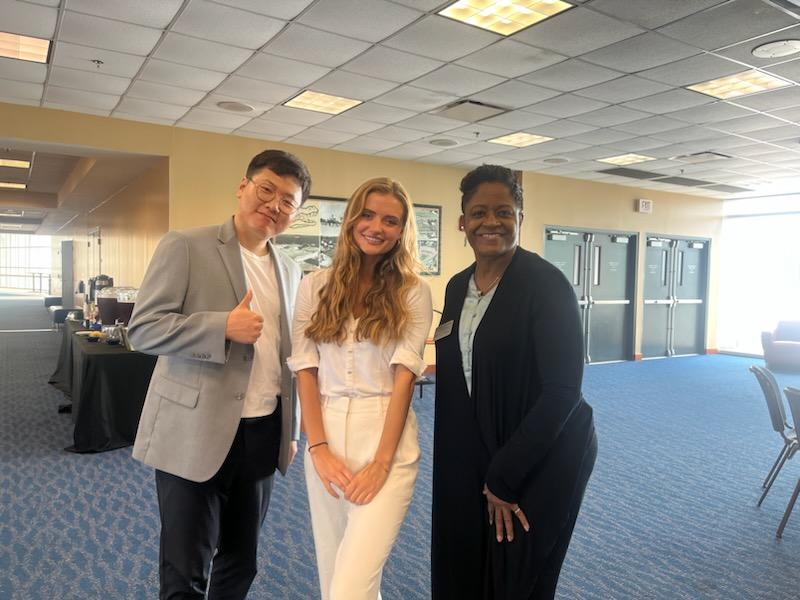 DeniseRSimmons's tweet photo. Shouting out the amazingly accomplished Elizabeth Volpe @Simmons_Lab @essie_uf Civil Engineering PhD student for earning the Attributes of a Gator Award for DEI today. Dr Hwangbo Bae joined us to celebrate her amazing accomplishment.  So proud of both of these scholars! https://t.co/Hi5xVAYD2K