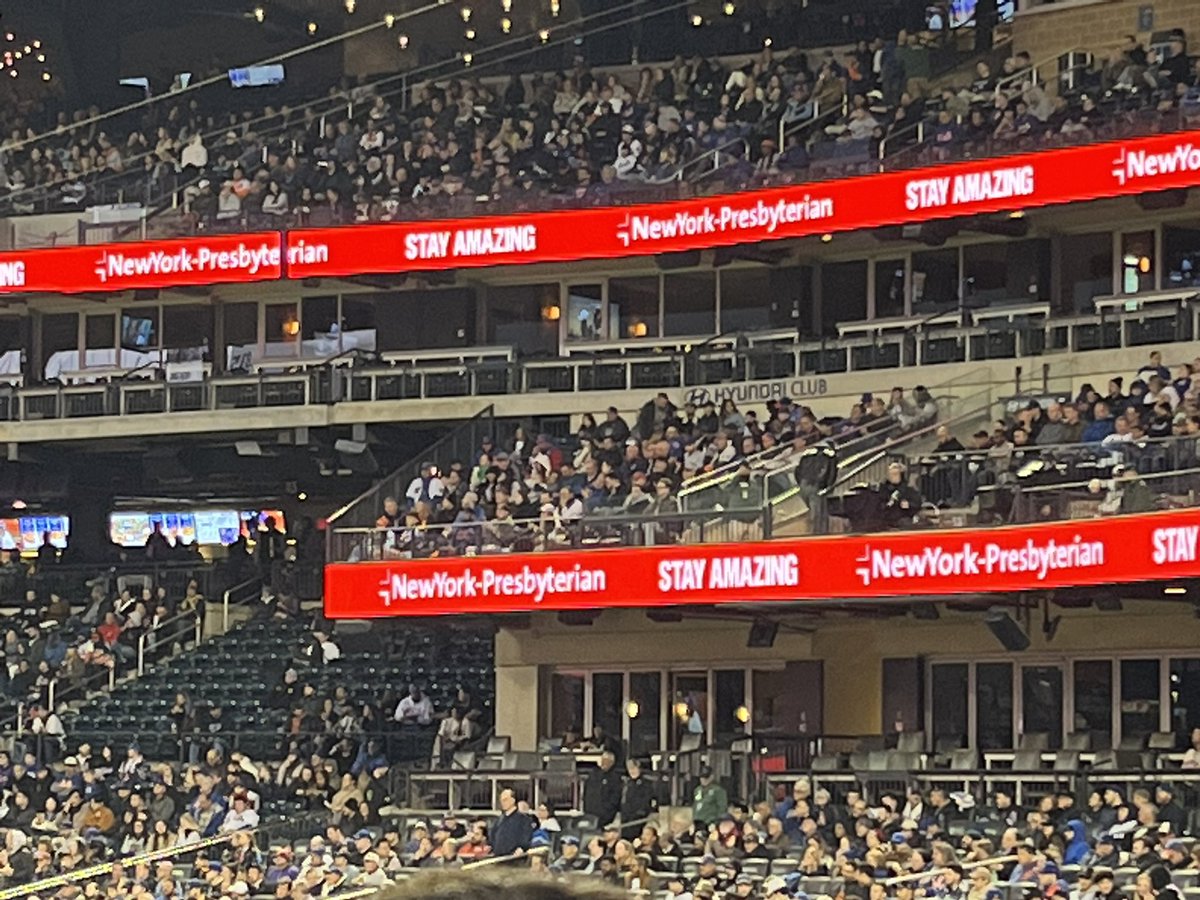 2FieldEast1's tweet photo. Exciting and Winning night with the Amazing METS @ CitiField with amazing team members of Allen Hosp (Jane &amp; Tiffany from 2FE and Caitlin &amp; Daniela from 1RW)@AllinatTheAllen @R4Allen_ACNW https://t.co/ezwOIv7Tsb
