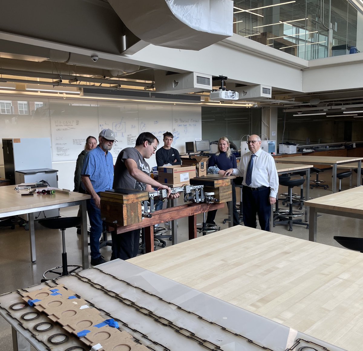 CSUMakerspace's tweet image. One of the #engineering design teams demonstrating their prototype which improves track safety on roller coasters🎢 #seniordesign #ready2go