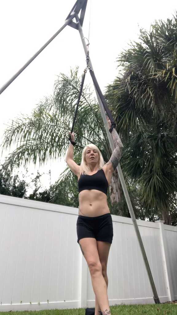 ascentatx's tweet photo. Back on my beloved straps. @ceilinghangswithben what have you done to me!? 

Who’s ready train with me!!? 

#aerial #aerialstraps #straps #aerialstrapsdance #aerialist #aerialistofig #orlandoaerialist #aerialart #aerialdance #aerialdancer #dance #dancer … https://t.co/7OAM01JPnT https://t.co/r4LzYNRjFV