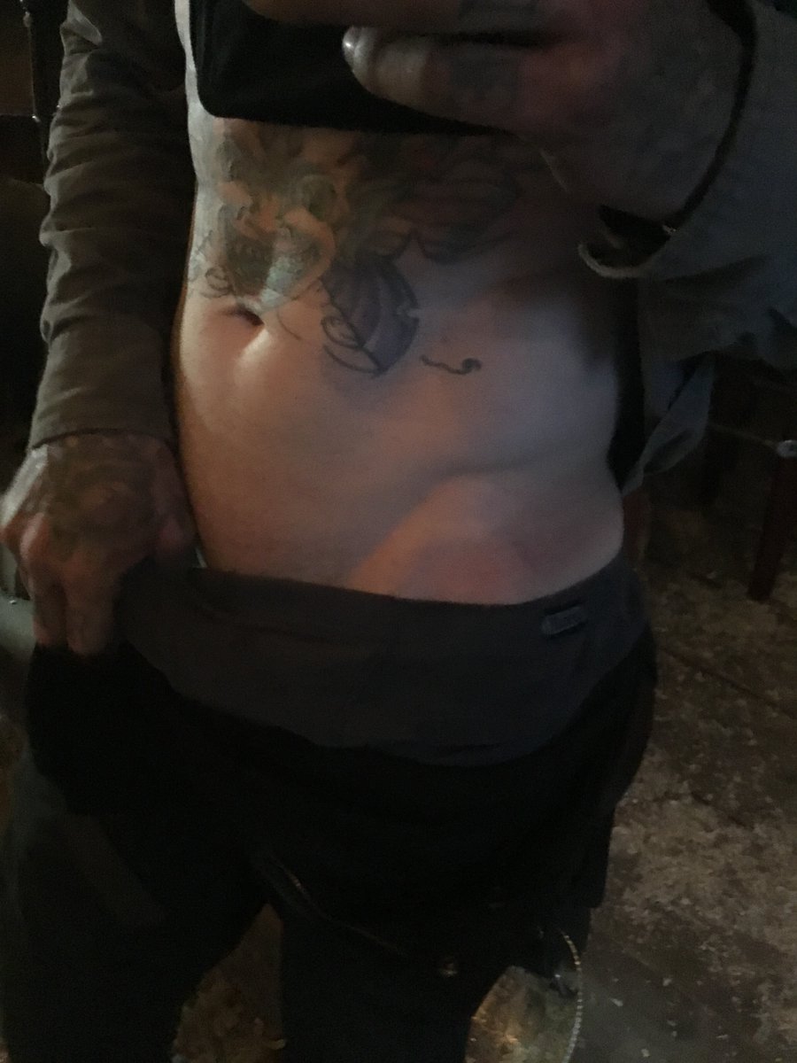 RicardoRedondot's tweet photo. Long day, I need a rub down. Who wants to give me a hand? #men #stud #ranch #meetme #meatme #ofmen https://t.co/4qhU2ttD9R
