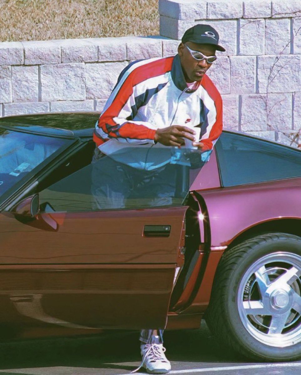 StreetFashion01's tweet photo. Micheal Jordan (1995) https://t.co/TOjHZNODh7