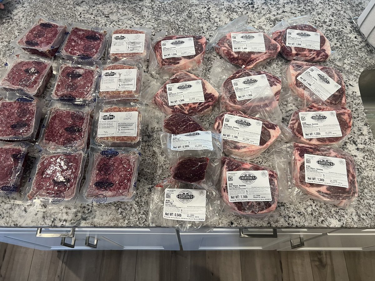 CoachTBurns's tweet photo. Got loaded up by @HertzogMeatCo with the best beef on the market!! It’s going to be a great May for the Burns girls!! Get yours ordered at https://t.co/wpHJ5tqmDR https://t.co/PuHebgoQBb