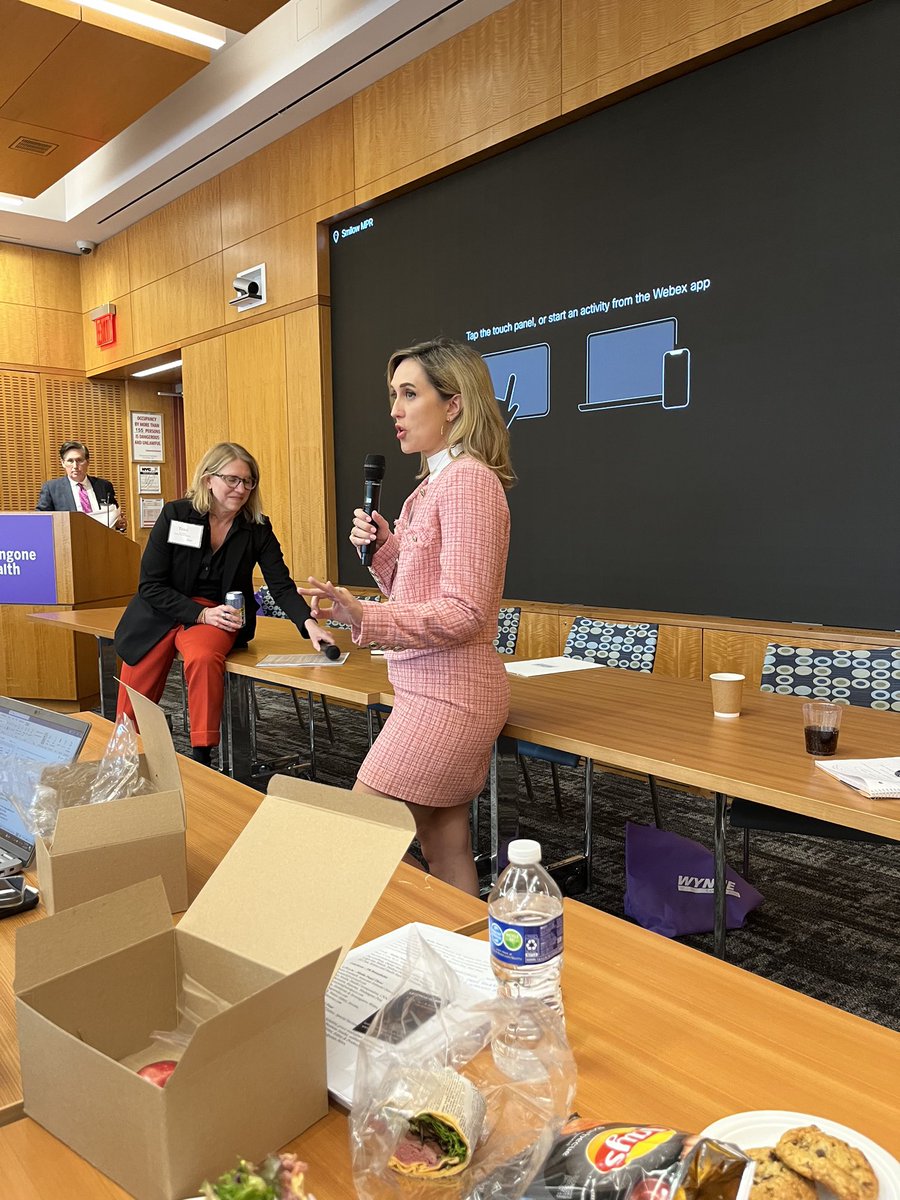 Talk2Shell's tweet image. Reflecting on the 12+ convos I had with national health care journalists at the #MedPR conference. Comms folks need to remember to give media some grace — they’re people too, working hard to tell impactful stories under new pressures. Until next year @robwynne! #AbbottProud