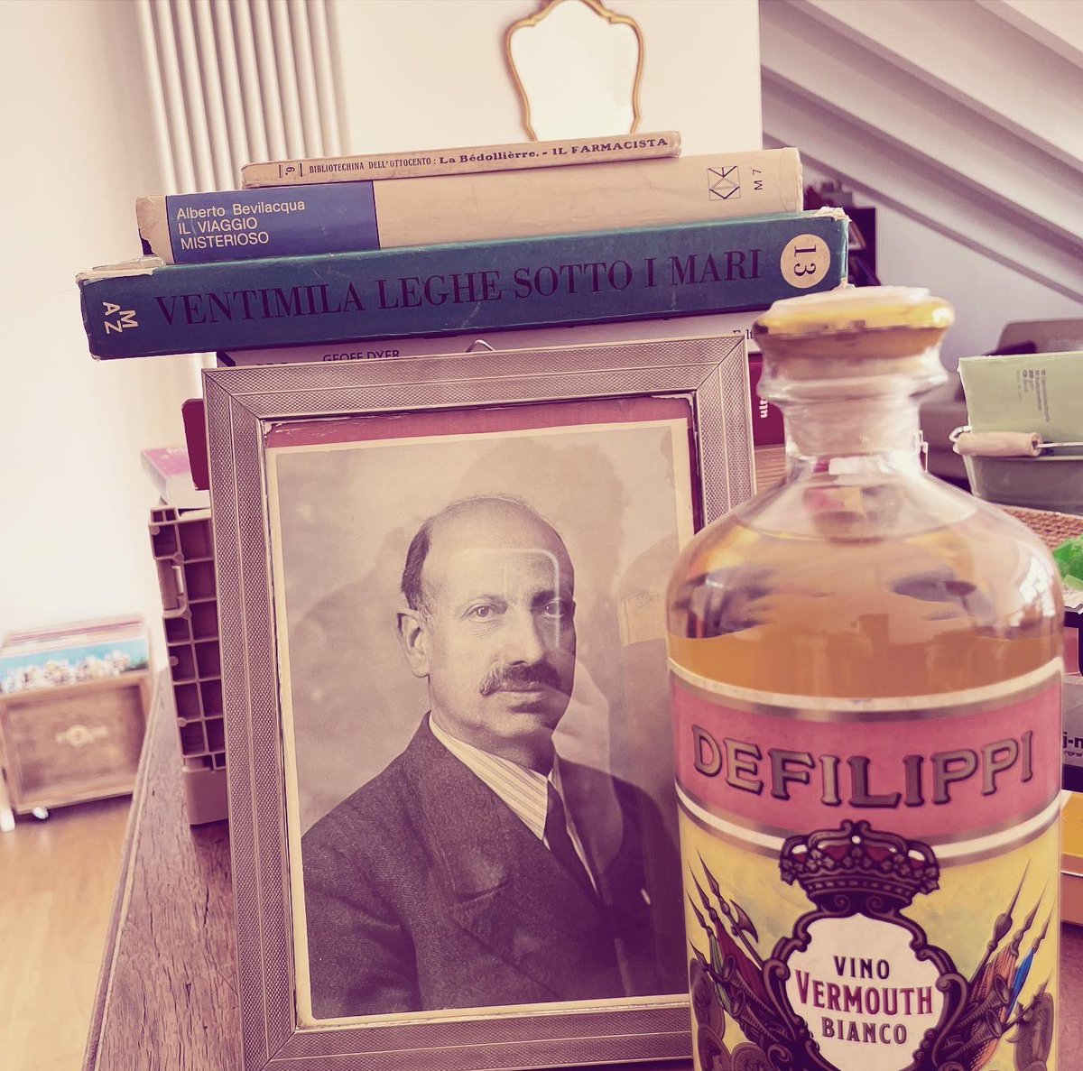 CamiSernagiotto's tweet photo. Orgogliosa di annunciare che il vermouth De Filippi basato sulla ricetta del mio bisnonno ha vinto la medaglia d’oro come il miglior vermouth del mondo! Sono tanto contenta per i cari amici De Filippi, che tengono alto l’onore e il ricordo del mio bisnonno @igessiwines https://t.co/JxG9hhfdYB