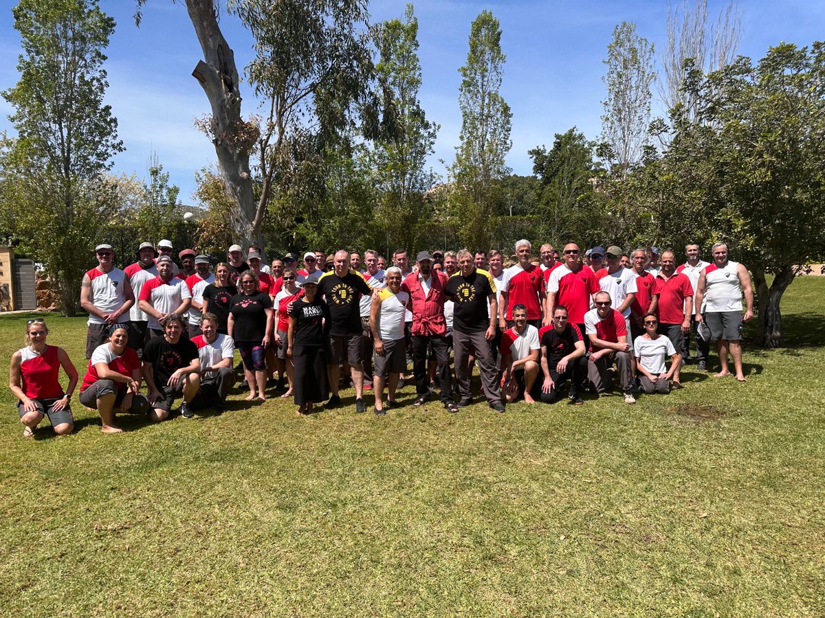GM_Koenig's tweet photo. Wir verabschieden uns vom #EWTO Lehrgang auf #Mallorca. 
Es war ein super Lehrgang mit #WTclassic, #WTplus, #MagicHands und #ChiKung. 
Gratulation an alle Prüflinge, die ihre Prüfungen bestanden haben. 
Das nächste Big-Event mit allen Großmeistern (inkl.  @GM_BillNewman ) ist zu Pfingsten in Grosswallstadt, wir freuen uns auf euch!

Viele Grüße aus Mallorca - 
@GM_Kernspecht 
@GiuseppeWT 
@GM_Schroen 
dem EWTO ChiKung Team
Meisterin Natalie und mir.